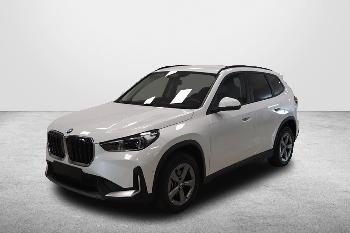 BMW X1 new 18d 150cv steptronic s-drive ( cruise - navi 10 - mirror - curved display - ambient light - fari led adattivi - cerchi 17 - park assistant - telecamera post. - vernice perlata ) km 7000