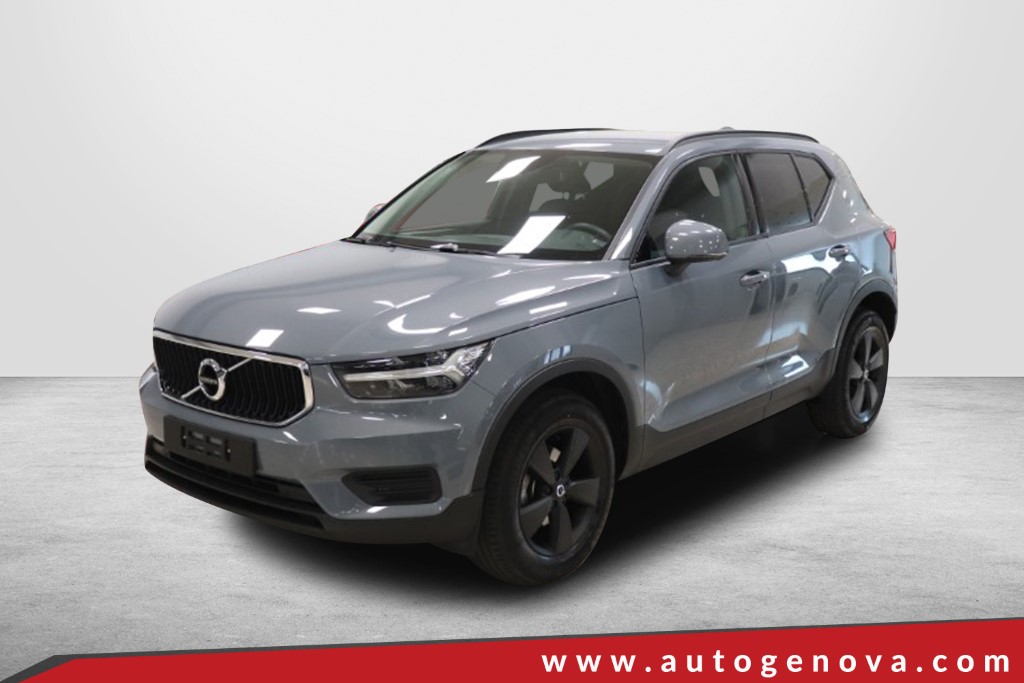 VOLVO Xc40 d3 150cv 6m. momentum ( cruise - navi - fari led - cockpit - pdc - telecamera post. )  km 45000 